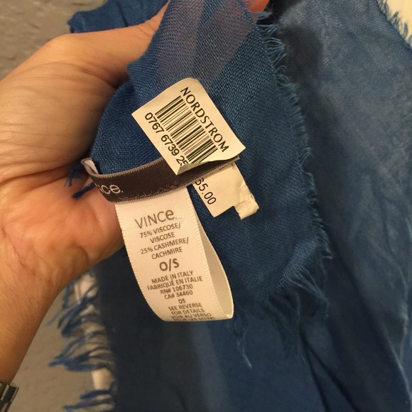 Cashmere & Silk Wrap Delicate Eyelash Fringe - Picture 4 of 4