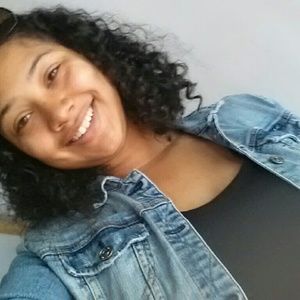 Meet your Posher, Jazmine