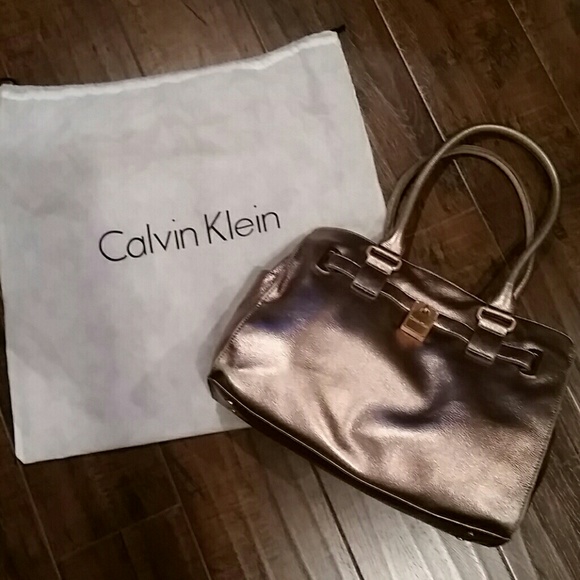 Calvin Klein Handbags - Calvin Klein Gold Metallic Large Tote