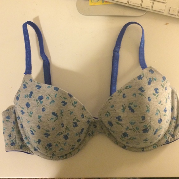 Victoria's Secret lined Demi bra