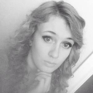 Meet your Posher, Carissa