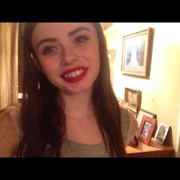 Meet your Posher, Leila - Picture 1 of 1