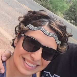 Meet your Posher, Stefanie