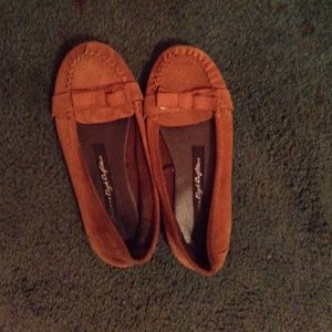 American Eagle flats