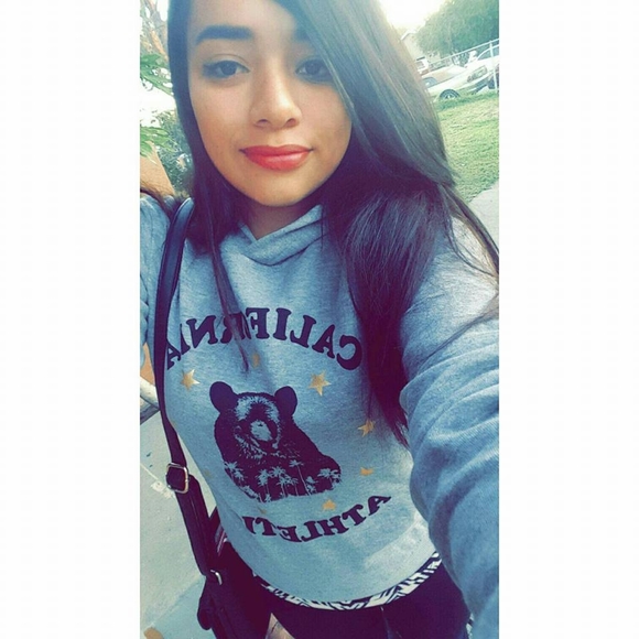 Meet your Posher, Karla - Picture 1 of 1