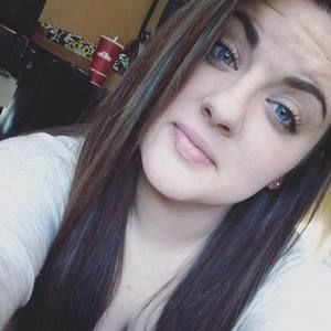 Meet your Posher, Adrienne