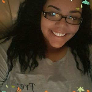 Meet your Posher, Leslie