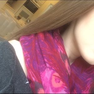 Meet your Posher, Caitlin