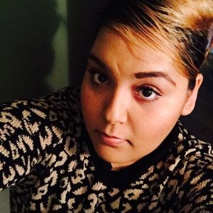 Meet your Posher, Miriam