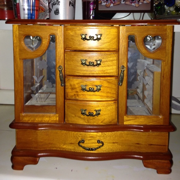 Brown jewelry box