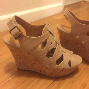 Nine West nude leather wedges