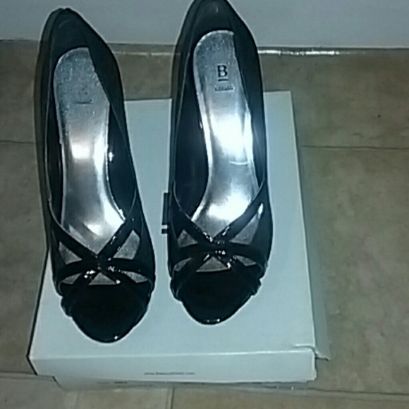 Heels - Picture 1 of 4