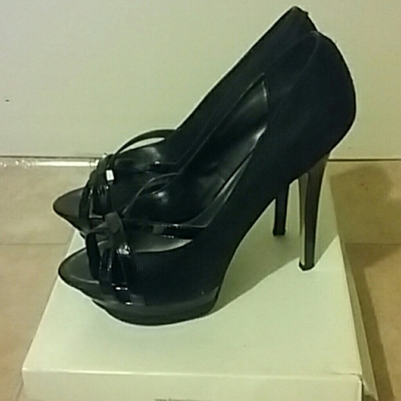 Heels - Picture 2 of 4