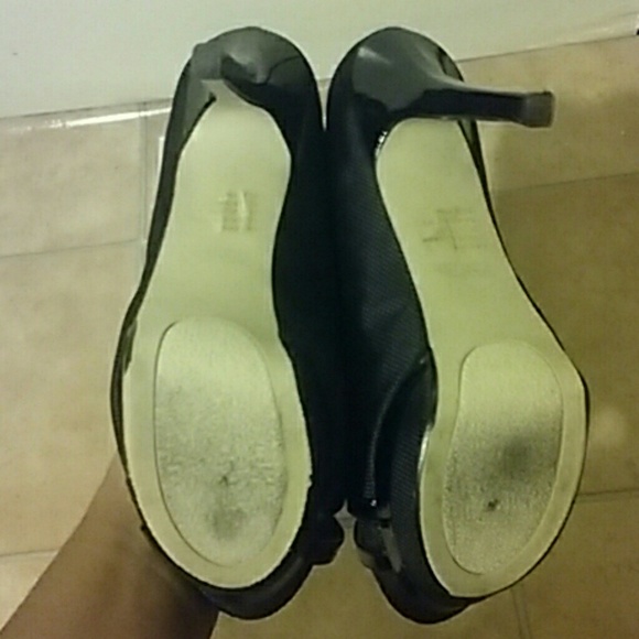 Heels - Picture 3 of 4