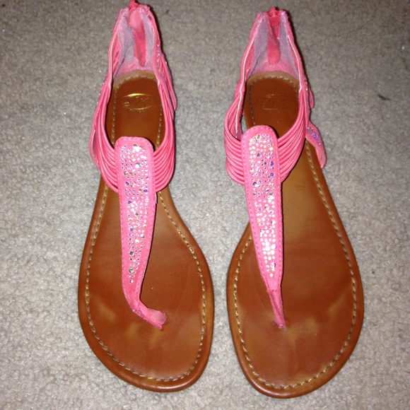 BEDAZZLED PINK SANDALS