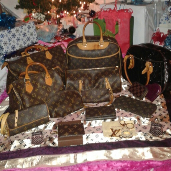 Louis Vuitton Handbags - Louis Vuitton