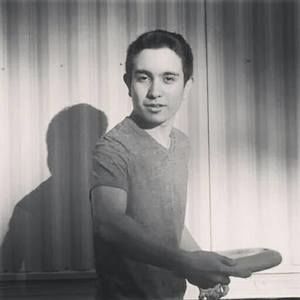 Meet your Posher, Cesar adrian