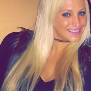 Meet your Posher, Nikole