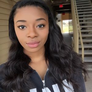 Meet your Posher, Shyla