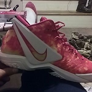 Meet your Posher, Cj