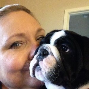 Meet your Posher, Edye