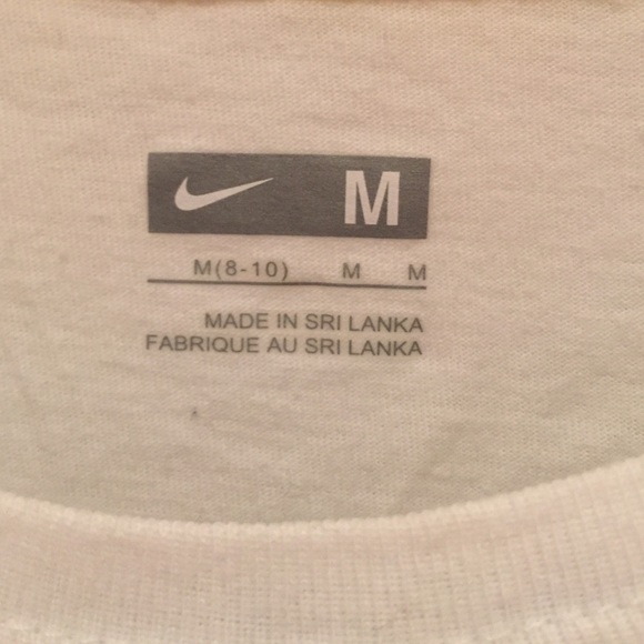 Women's Livestrong Shirt - Picture 2 of 3