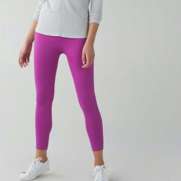 Lululemon zone in crops blue and pink