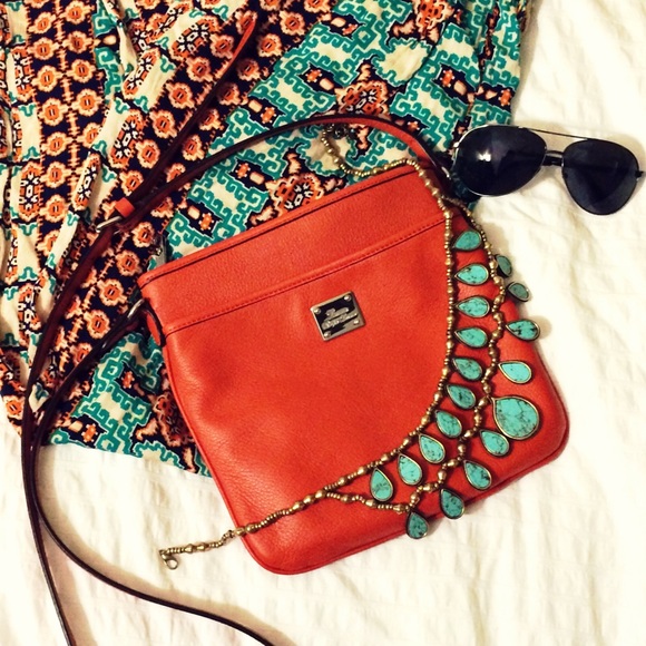 Ralph Lauren Handbags - Ralph Lauren cross body purse