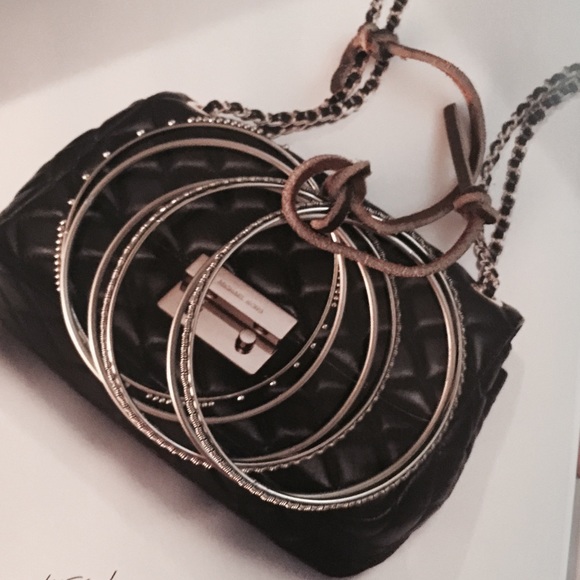 SILVER BANGLE SET - Picture 1 of 1