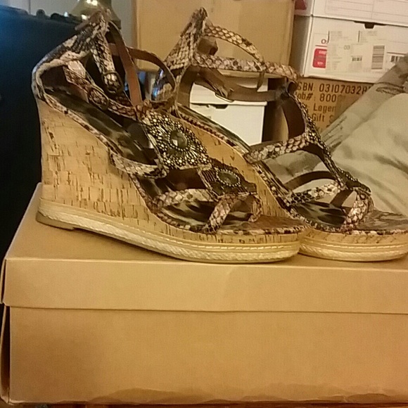 Wedge Sandals - Picture 2 of 4