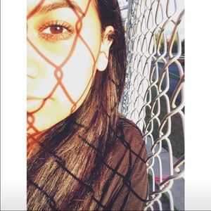 Meet your Posher, Ana