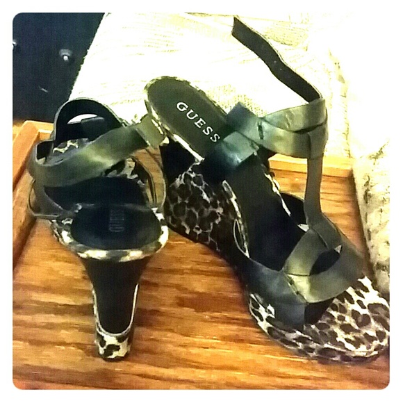 Wedge sandals