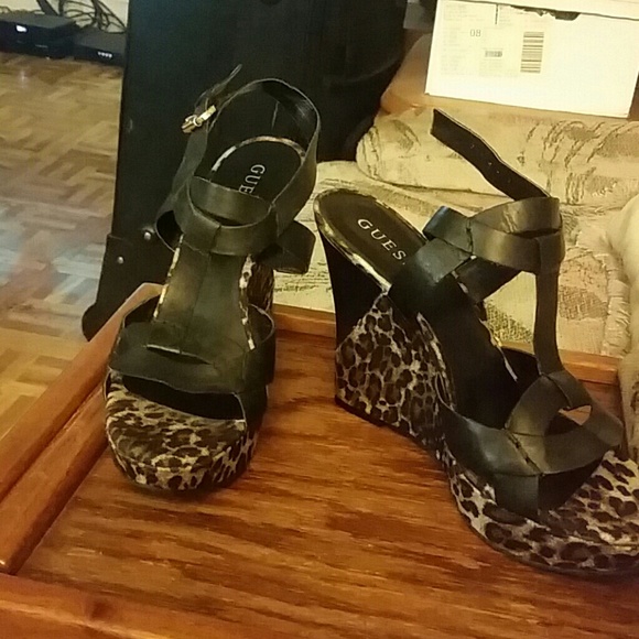Wedge sandals - Picture 2 of 4