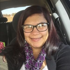 Meet your Posher, Lyna