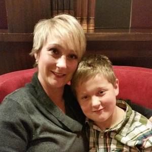 Meet your Posher, Leeann