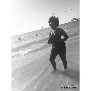 Meet your Posher, Davina