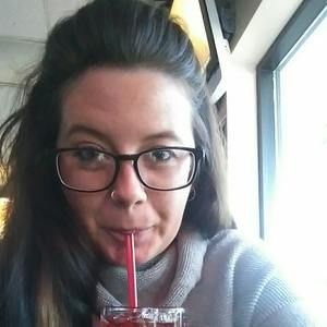 Meet your Posher, Roxanne