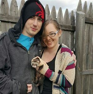 Meet your Posher, Alicia