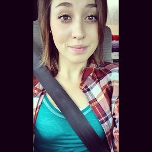 Meet your Posher, Shala