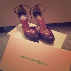 Max Studio Dark Brown Heels