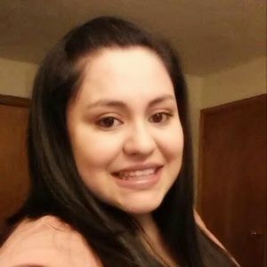 Meet your Posher, Alejandra