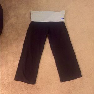 Victoria's Secret pink crop yogas