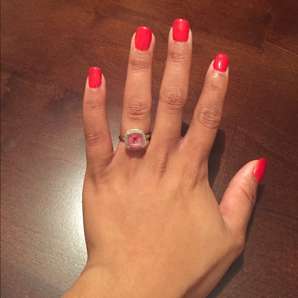 💍 pink ring was rated as a Host Pick ❤️🎉🎉😍😍😍