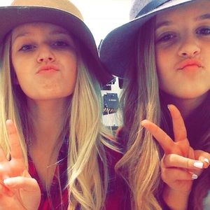 Meet your Posher, Emma