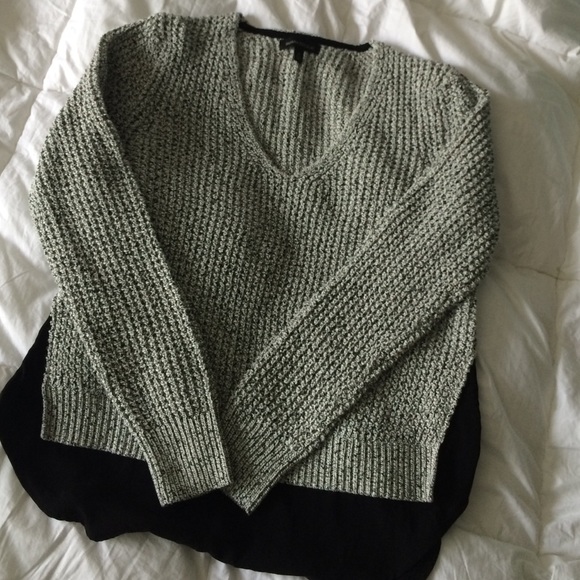 Banana Republic Sweaters - Banana Republic V-Neck Sweater Shirt