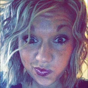 Meet your Posher, Tara