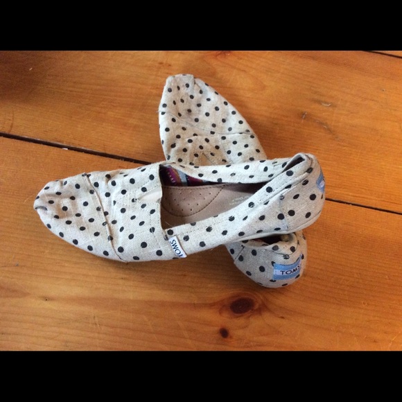 Toms shoes polka dots