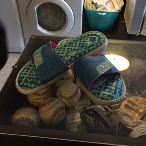 Under Armour flip flops