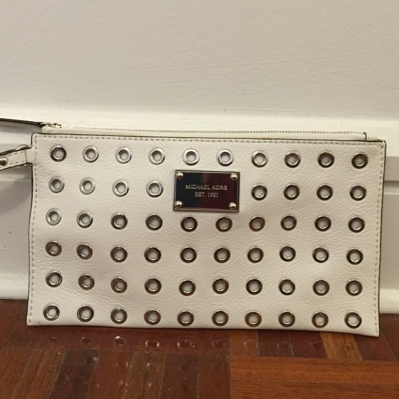 Michael Kors Jet Set Grommet Zip Wristlet/Wallet