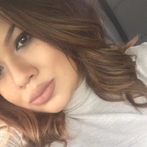 Meet your Posher, Daniela